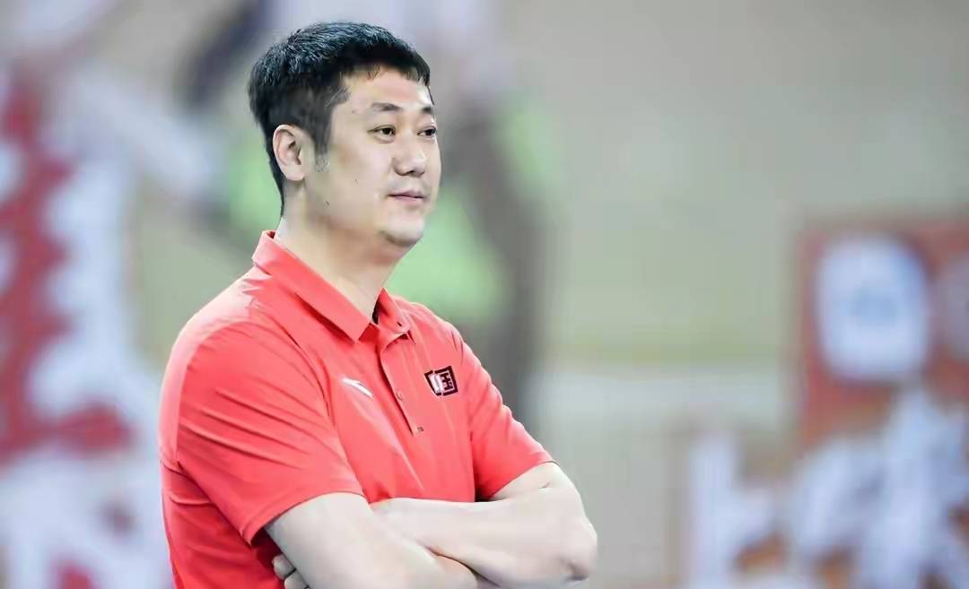 博鱼体育入口-郎平后继有人!赵勇连换4人扭转败局决胜局2次神来之笔
