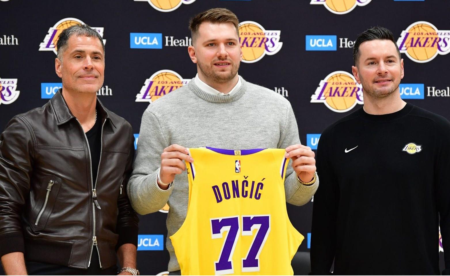 包含东契奇期待未来携手“紫金军团”夺冠，NBA湖人队即将进入新时代的词条