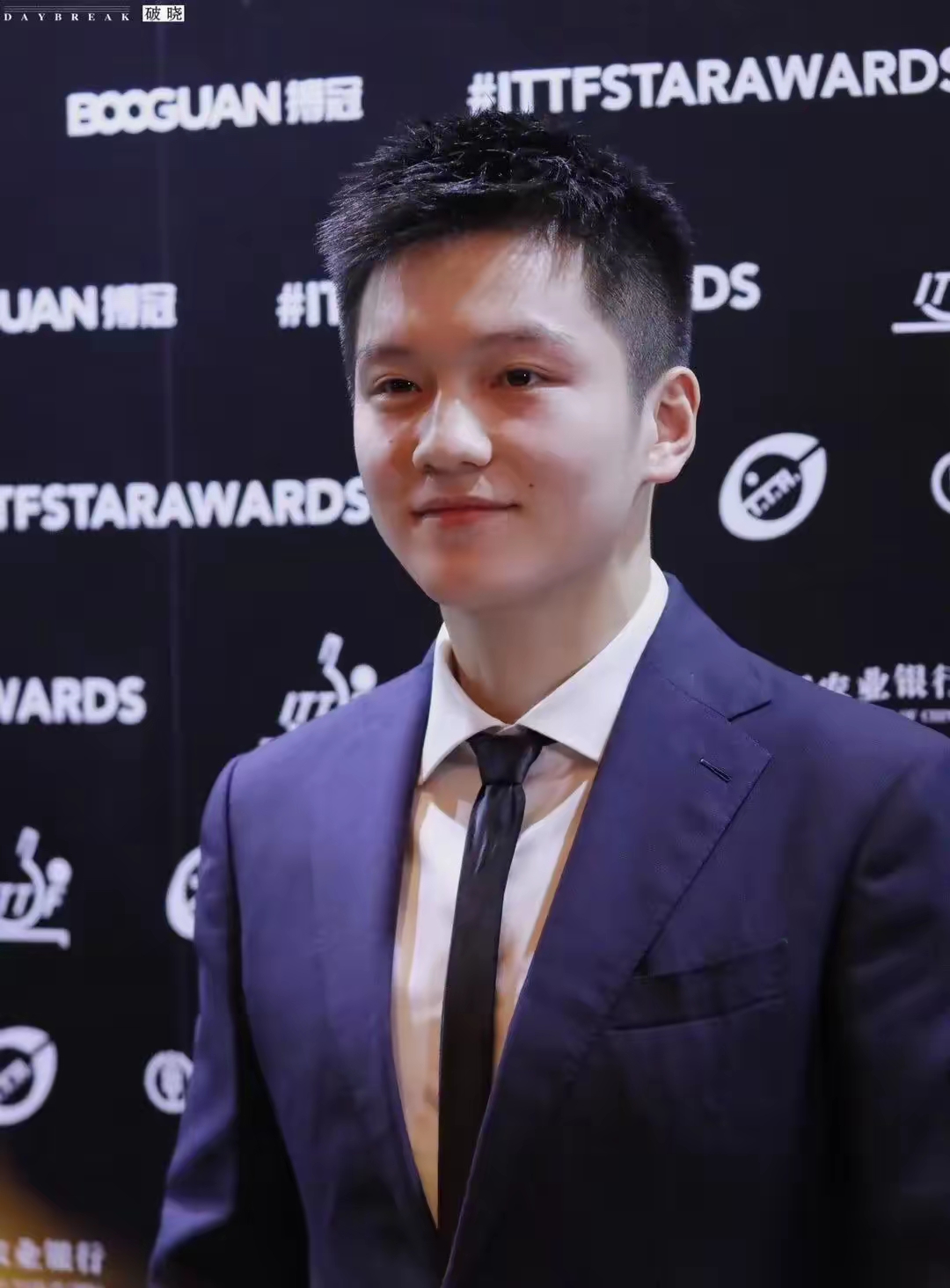 关于小球是趋势不能因为是大个就让球队适应我的信息