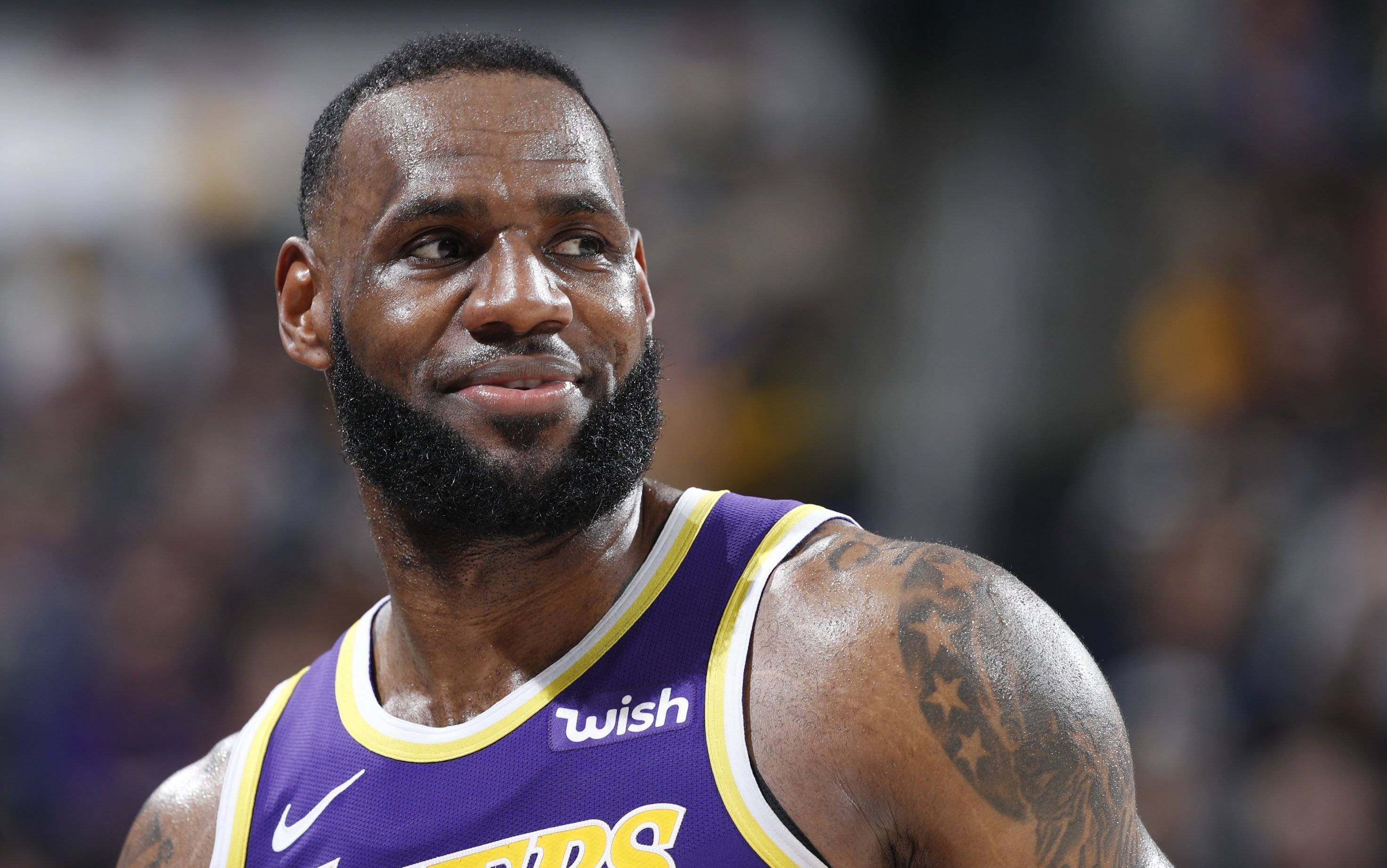博鱼体育app-湖人卖出100亿让NBA整体价值提升新老板有利于球队未来发展