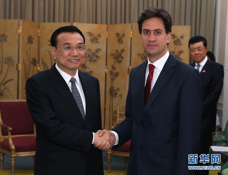 德埃基蒂克已获准今日飞往英国，并接受利的简单介绍